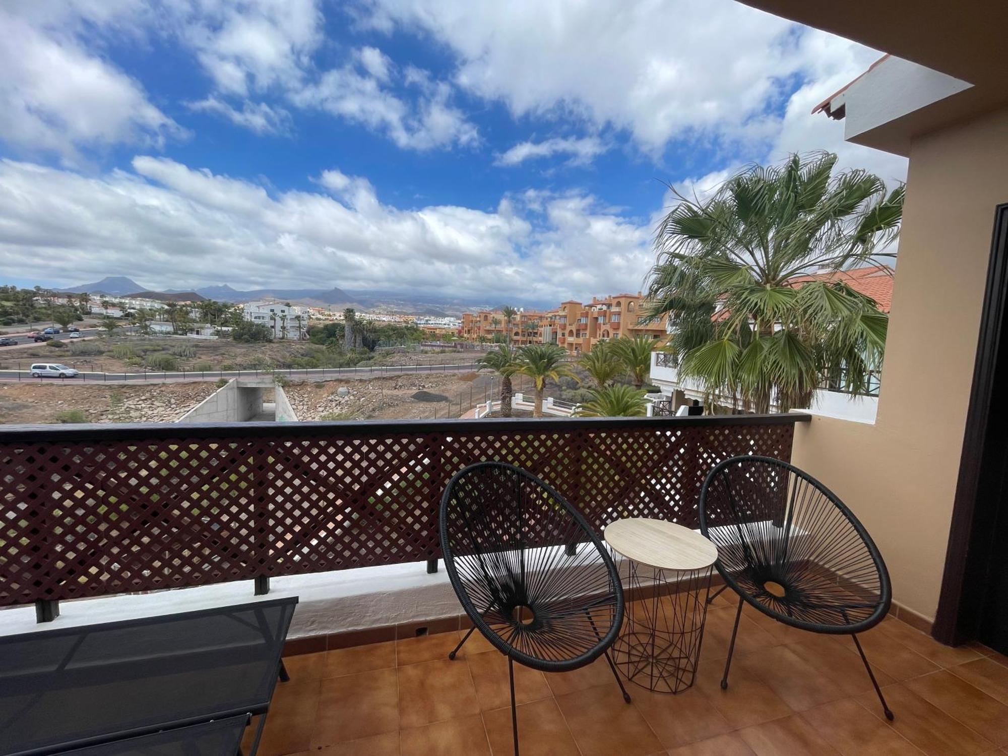 Hygge Home With Seaside And Golf-View Balcony 산미겔데아보나 외부 사진